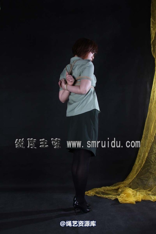 锐度主张 - 瑶瑶军服捆绑 第 53 张图片
