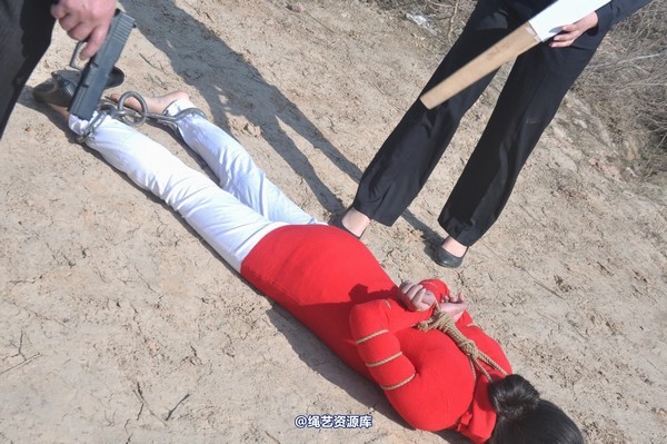 mj影视 - 牵出大案―押赴刑场 第 81 张图片