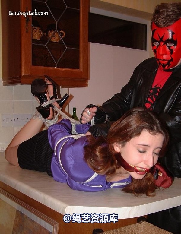 bondagebob - Jasmine De Launay The mystery intruder 4 第 3 张图片