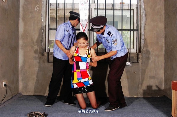 mj影视 - 梅晓夏赴刑-2013-07-01 第 19 张图片