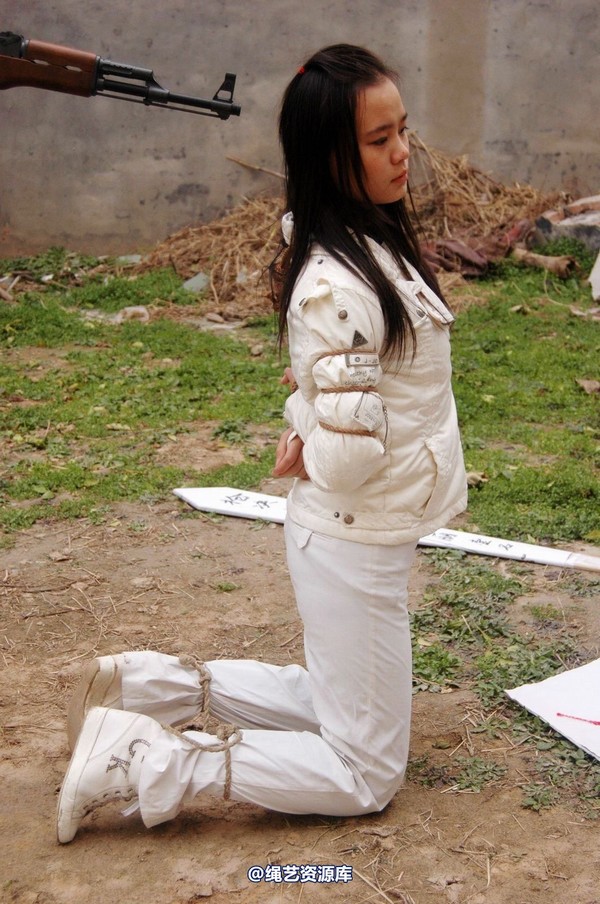 mj影视 - 安娜刑场2013-04-13 第 122 张图片