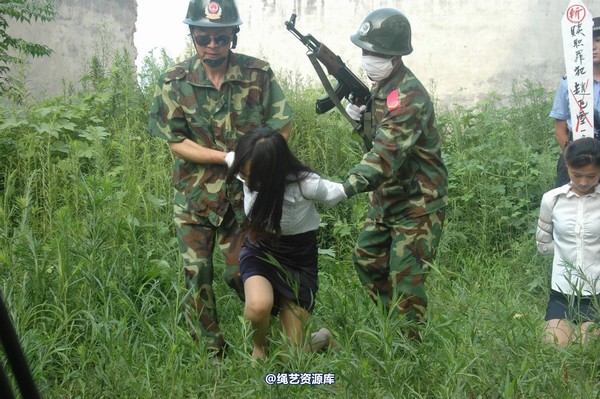 mj影视 - 血的代价执行刑场 失禁战栗2013-08-26 第 199 张图片