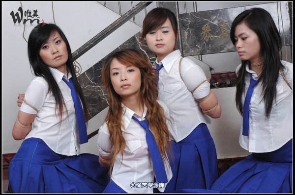 唯美之家 - 2008-09-24制服群绑 第 269 张图片