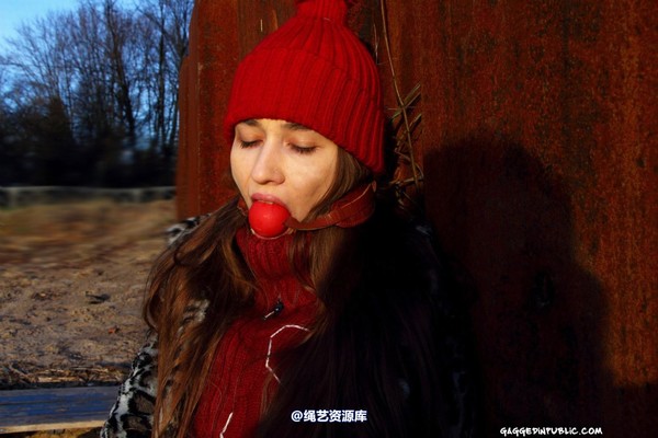 gaggedinpublic - gip406 第 49 张图片