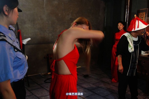 mj影视 - 血的代价梦境古大堂 女囚众生相2013-08-26 第 157 张图片