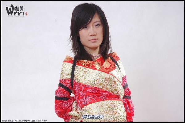 唯美之家 - 2008-11-20雯雯汉服 第 43 张图片