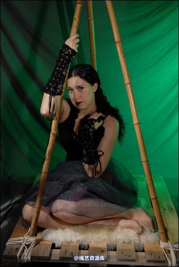 simplytied - Bamboo and Pallet 第 3 张图片