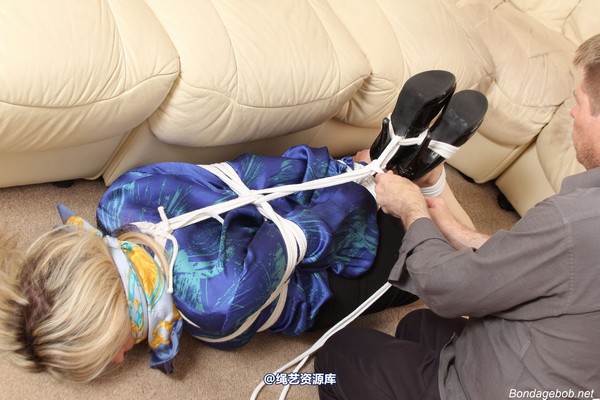 bondagebob - Ashleigh Grabbed 第 124 张图片