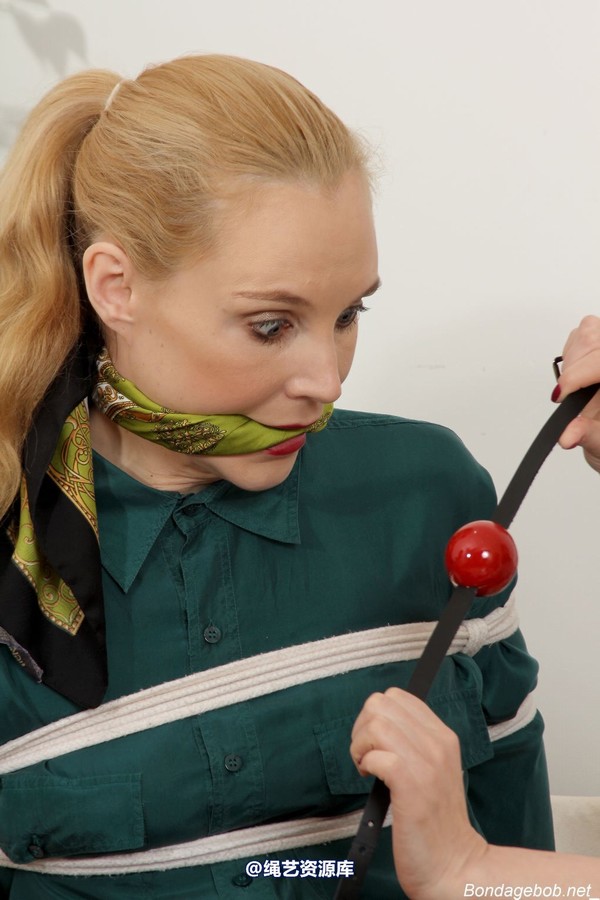 bondagebob - Ariel The Card Game 第 96 张图片