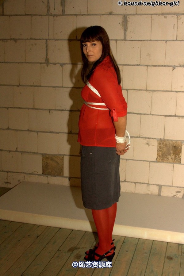 bound-neighbor-girl - Susan - Tied up in the Attic 1 第 3 张图片