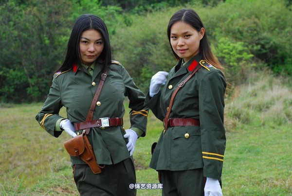 唯美之家 - 外拍军装三模特 第 332 张图片