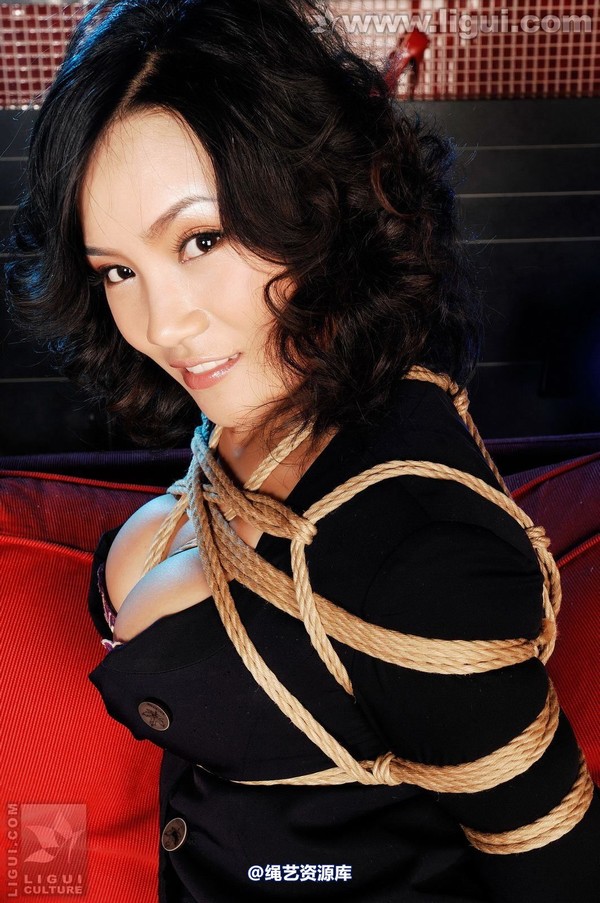 丽柜美束 - 2010-04-02 Lucy 第 1 张图片