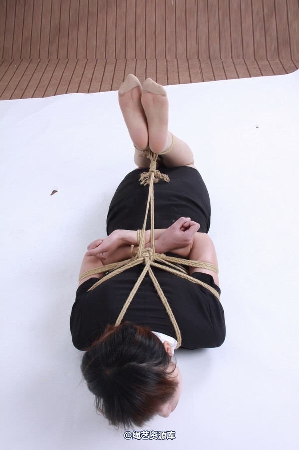 神艺缘 - 141-刚升职就被绑了 第 22 张图片