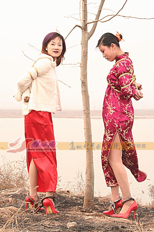 雅俗阁 - 20060331新太行采风---雪儿、雅柔旗袍合拍 第 106 张图片
