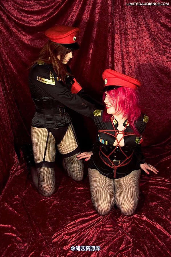 limitedaudience - 2009 scarlett shrinking violet agents in training 2 第 8 张图片