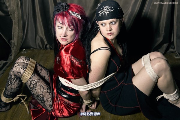 limitedaudience - 2012 beckykat loltaru back to back 第 21 张图片
