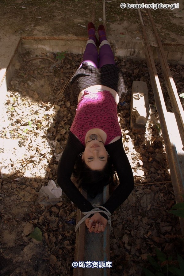 bound-neighbor-girl - Jasmin - Tied up in the ruins 4 第 7 张图片
