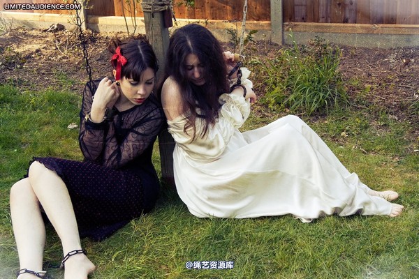 limitedaudience - 2010 catya dominick destruction resting 第 17 张图片