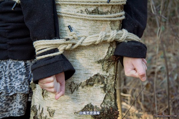 limitedaudience - 2012 scarlett stuck in the woods 第 19 张图片