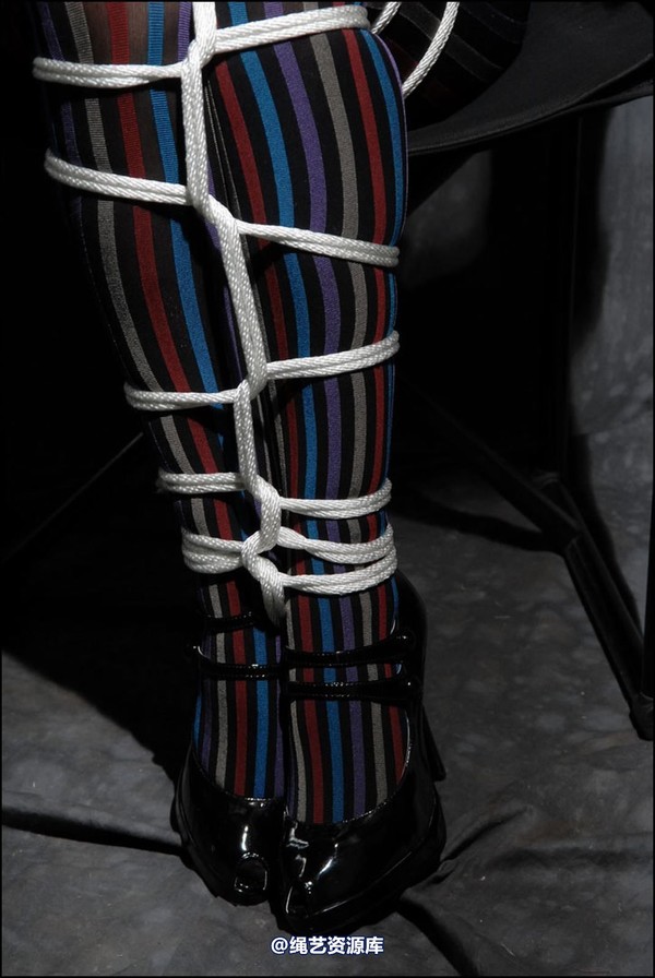 simplytied - Angel in colour stripes 第 16 张图片