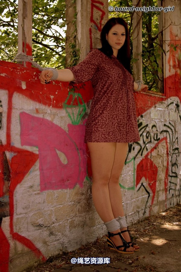 bound-neighbor-girl - Jasmin - bondage in the ruins 1 第 29 张图片
