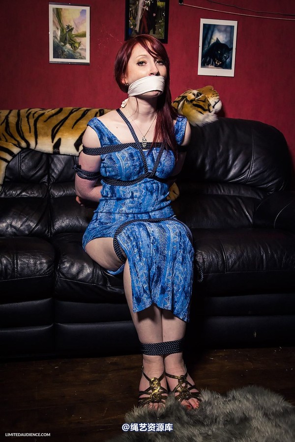 limitedaudience - 2013 syrah lee bound damsel 第 22 张图片