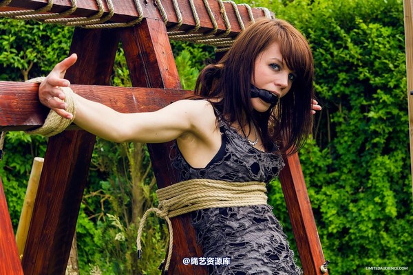 limitedaudience - 2013 luisa up on display 第 16 张图片