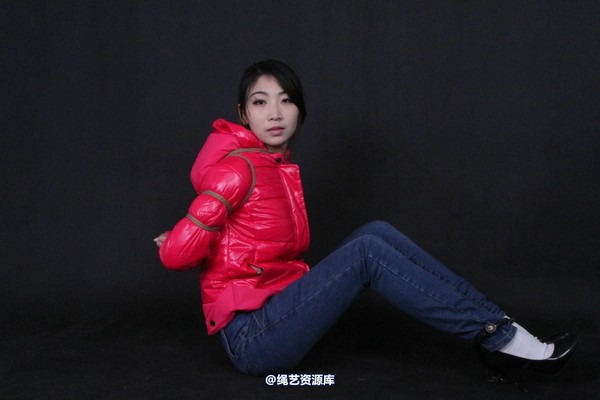 胜景山庄 - 113-红色羽绒五花 第 24 张图片