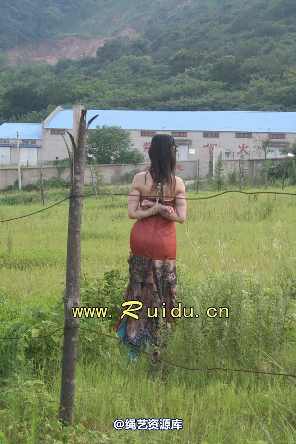 锐度主张 - 20070818第29期 宝宝草地漫舞图片 第 276 张图片