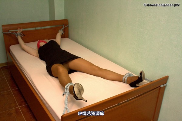 bound-neighbor-girl - Cindy - Tied at Home 1 第 20 张图片