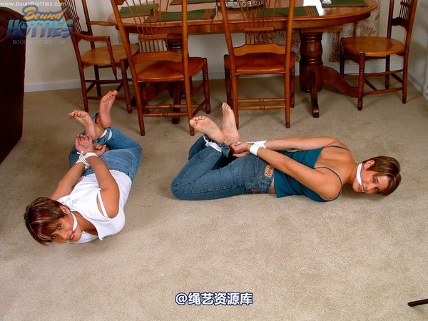 boundhotties - MONIQUE & LINDSEY 第 31 张图片