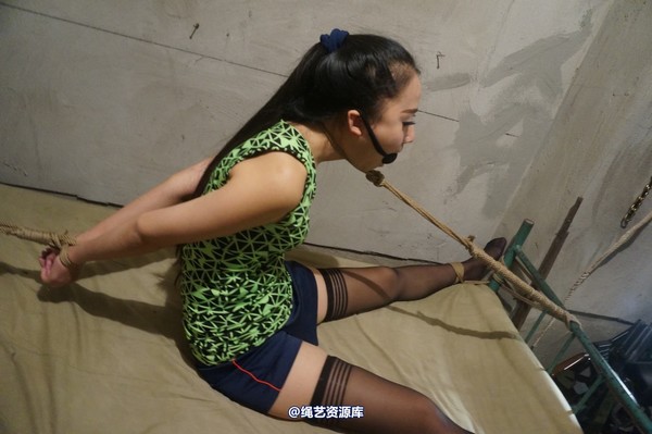 dk13美束馆 - 9.27-雯雯时尚B-44P 第 10 张图片