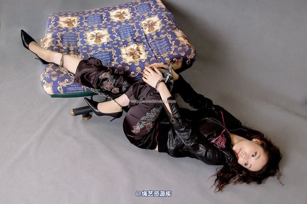 丽柜美束 - 2006-02-18 第 14 张图片
