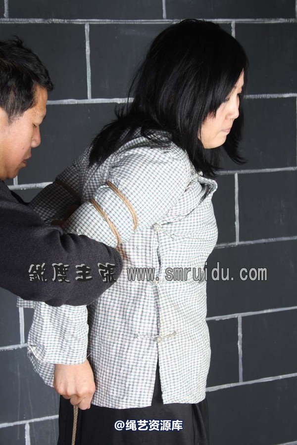 锐度主张 - 五花大襟衣插牌模特：雨露 第 23 张图片
