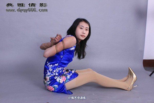 典雅倩影 - 074-清香飘来花吐蕊，秋千娇女荡春风 第 21 张图片