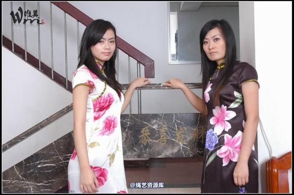 唯美之家 - 2008-09-24小妖琪琪旗袍绳艺 第 24 张图片