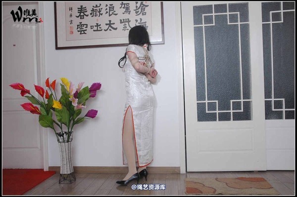 唯美之家 - 新模（小雨）旗袍五花2010-3-19 第 28 张图片