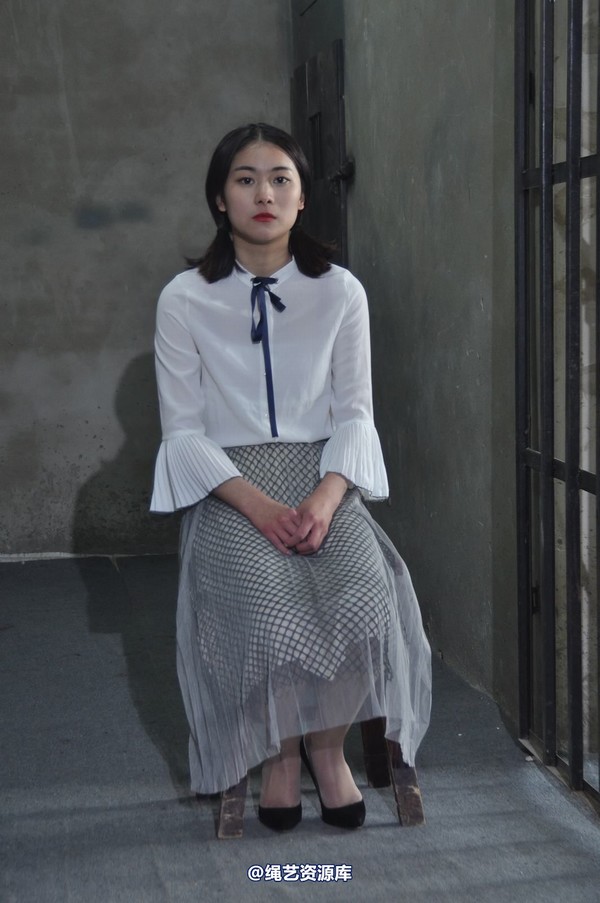 mj影视 - 淑女被抓 第 2 张图片