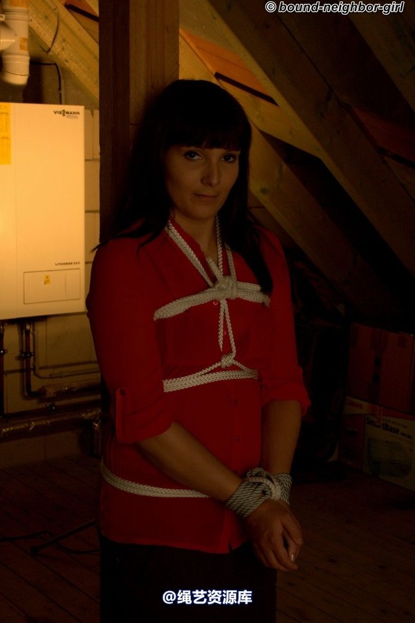 bound-neighbor-girl - Susan - Tied up in the Attic 2 第 5 张图片