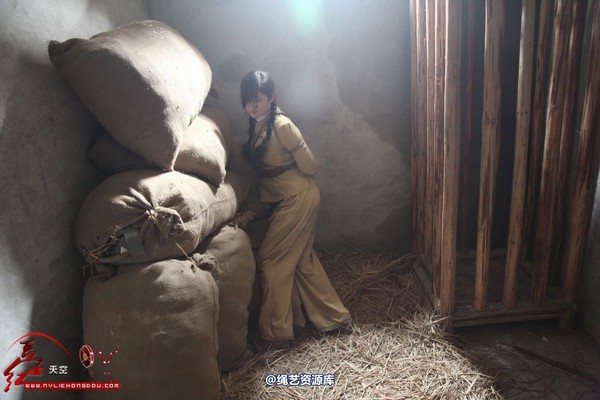 红豆的天空 - 一组解放军装的拍摄花絮 第 28 张图片