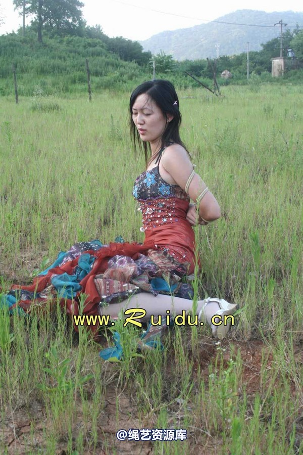 锐度主张 - 20070818第29期 宝宝草地漫舞图片 第 126 张图片