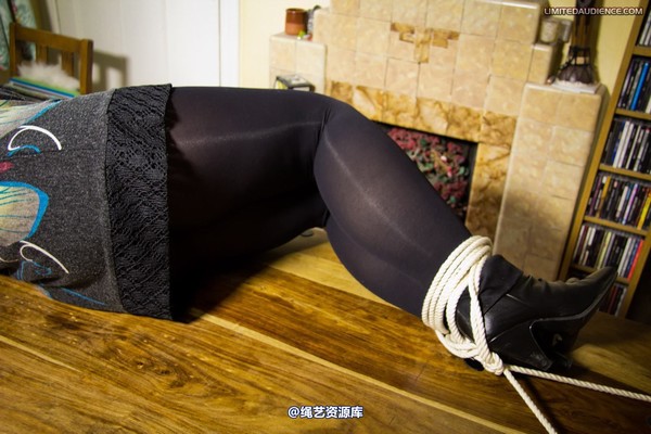 limitedaudience - 2012 elladee strapped down 2 第 3 张图片