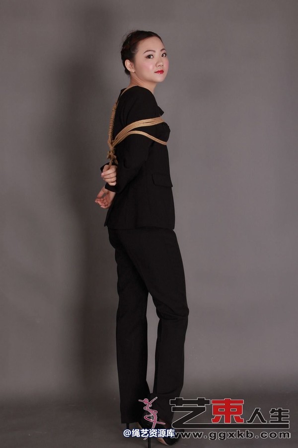 艺束人生 - 015-小蝶职业装礼服KB 第 32 张图片