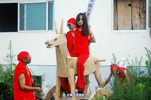 mj影视 - 血的代价-红罪衣刑场木驴斩－梅晓芳2013-08-26 第 237 张图片