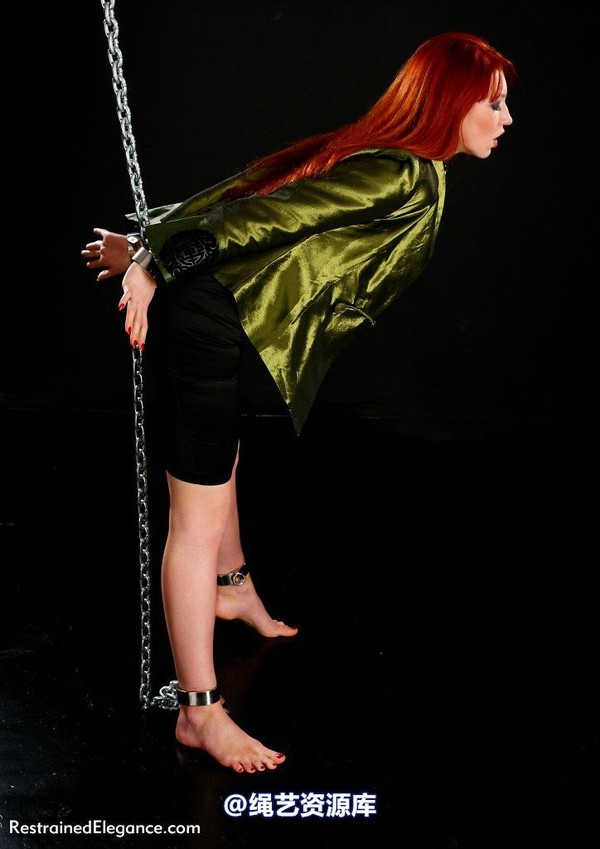 restrainedelegance - Red and Green 第 85 张图片