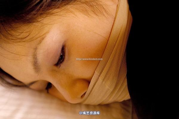 丽柜美束 - 2005-09-03 第 2 张图片