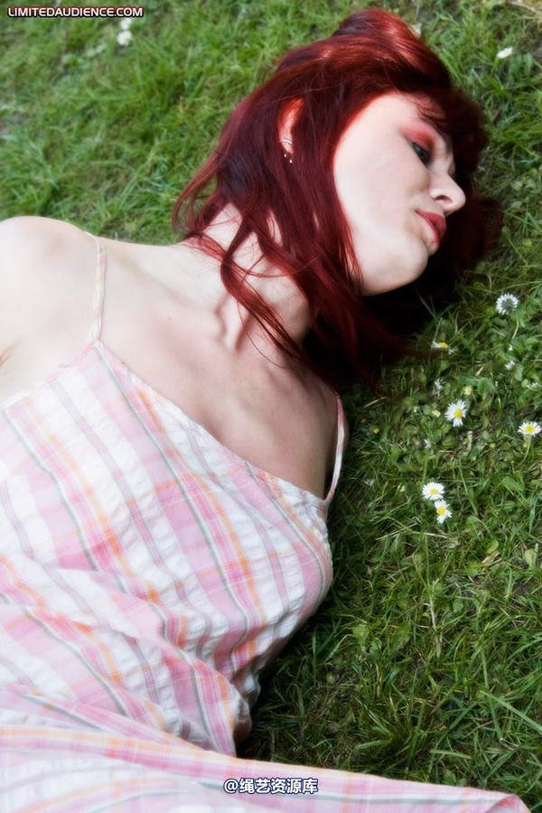 limitedaudience - 2009 scarlett cause and effect 第 14 张图片