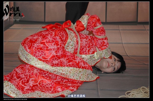 唯美之家 - 08-05-29盈盈汉服-护士装 第 95 张图片