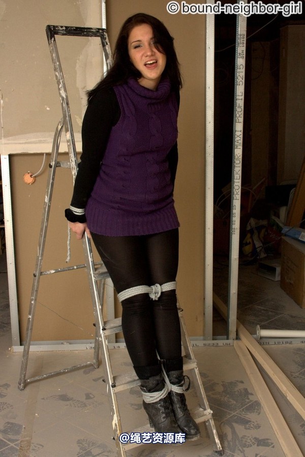 bound-neighbor-girl - Nina B - Tied up on the Construction 1 第 34 张图片