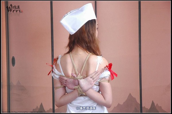 唯美之家 - 2008-11-5萱萱护士装 第 3 张图片